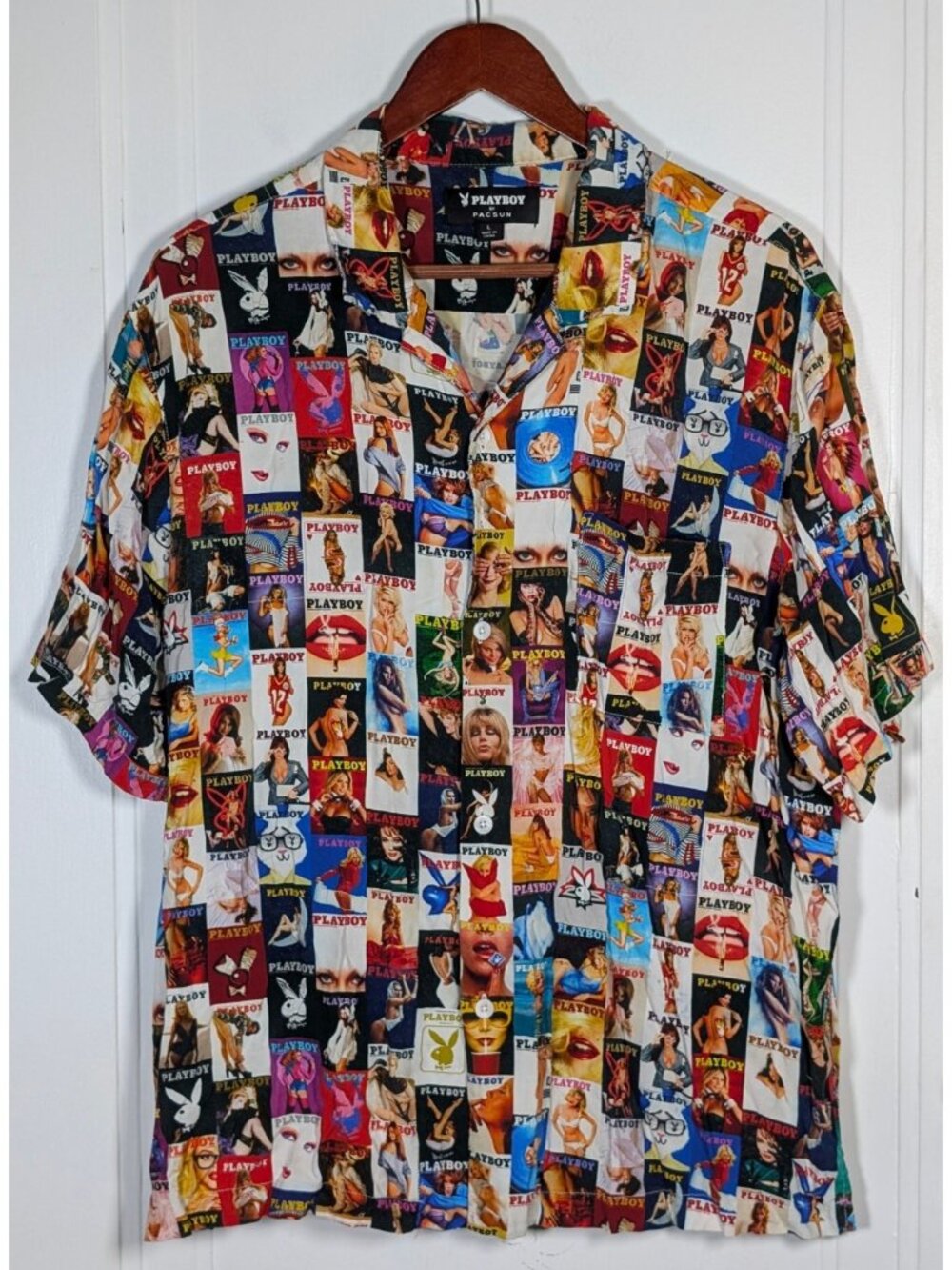 Playboy By PacSun Shirt Men Large All Over Collage Cover Magazine Centerfold